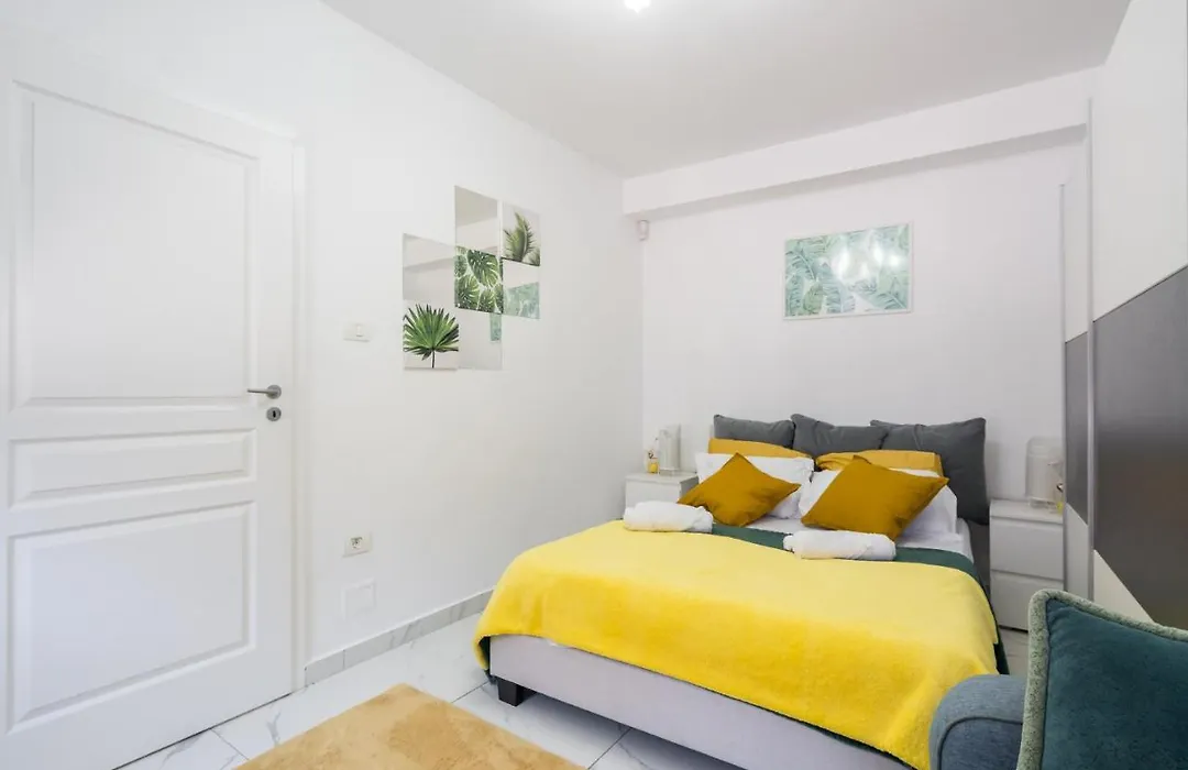 Monza-Apartment-1
